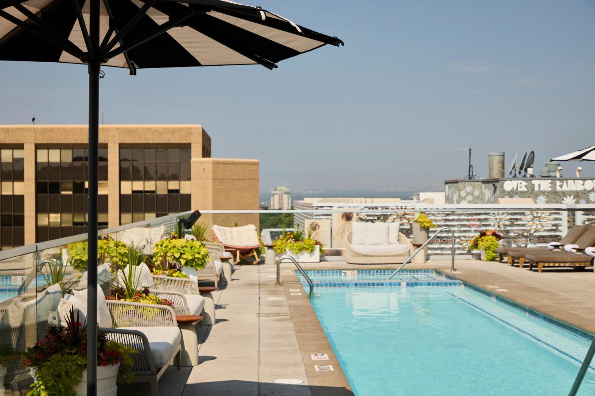 Halcyon - A Hotel In Cherry Creek เดนเวอร์ ภายนอก รูปภาพ